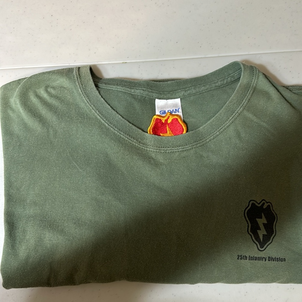 25th Infrantry Division US Army tee - Picture 4 of 4